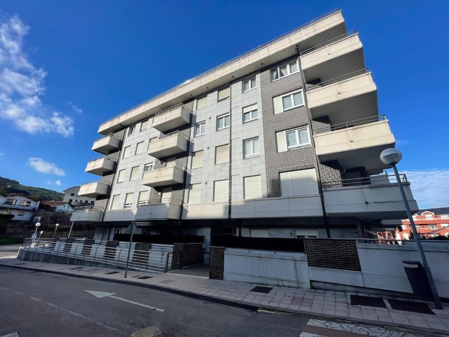Apartamento Centro Con Garaje Castro Urdiales Exteriör bild